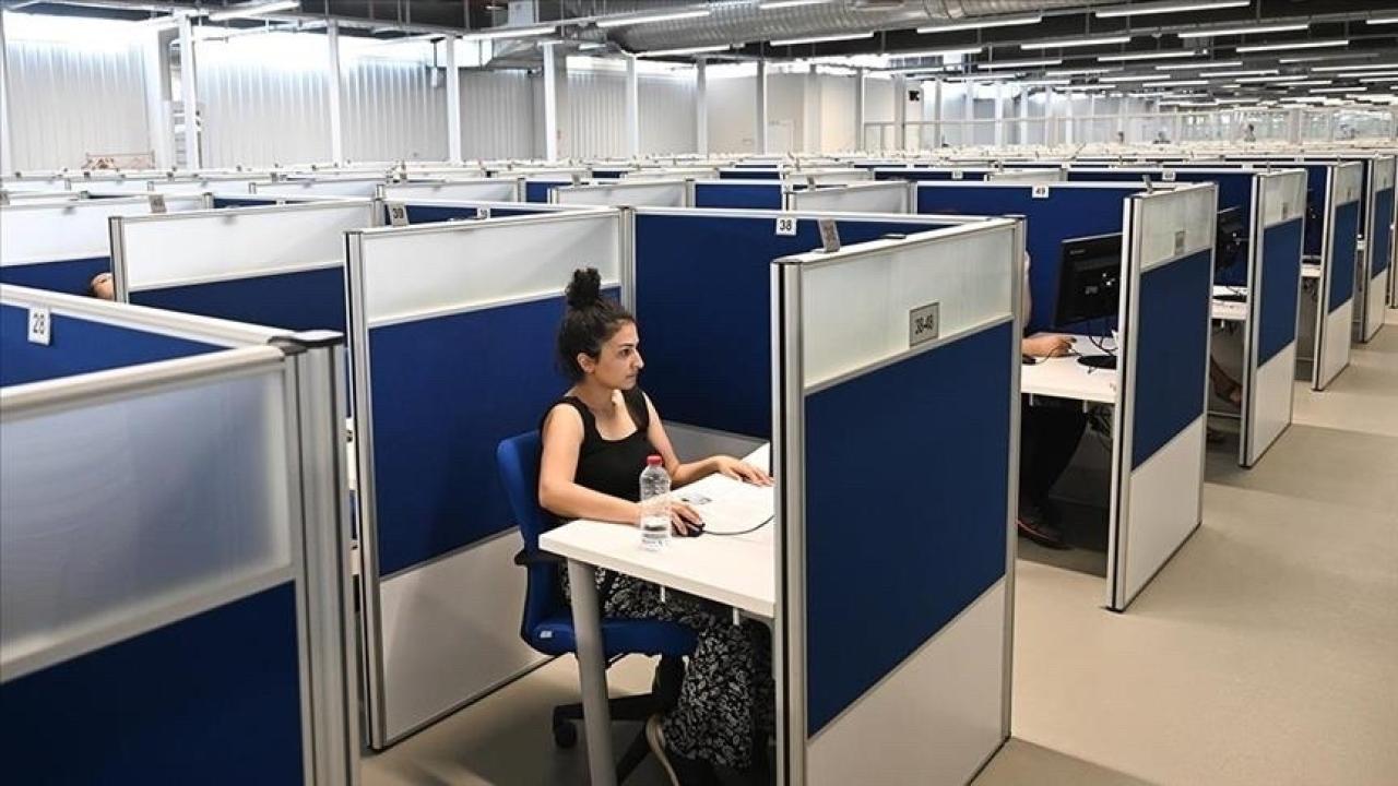 ÖSYM, Türkçe düzeyini eYDTS ile ölçecek