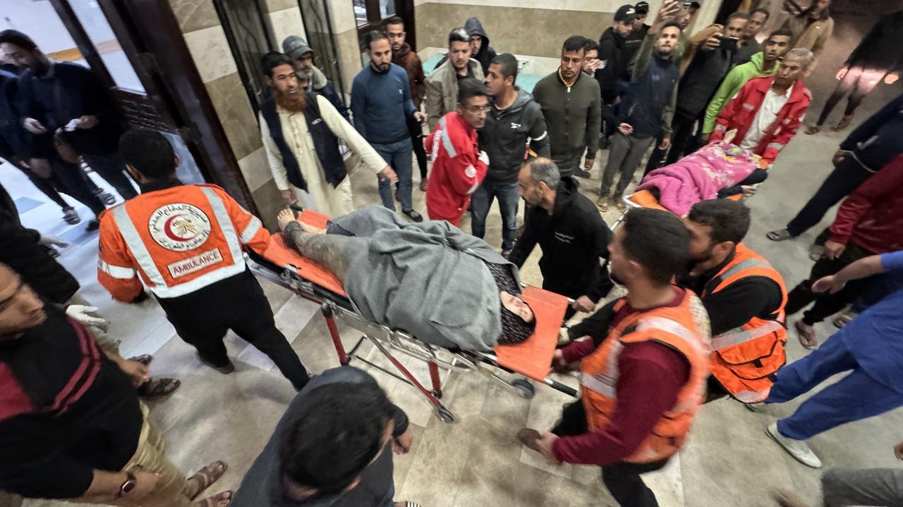 Katil İsrail'in Gazze'ye saldırılarında can kaybı 72 bin 619'a yükseldi