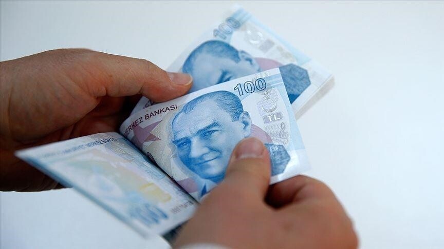 Türk lirasıyla dış ticaret 4 ayda 500 milyar lirayı aştı
