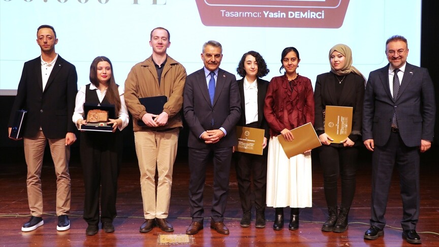 "Dünya Soykırımlar Tarihi ve Gazze" temalı infografik yarışmasında ödüller sahiplerini buldu