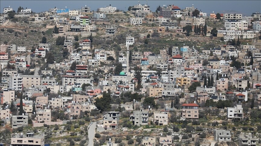 İsrailli hak örgütü, Tel Aviv'in Kudüs çevresinde ilhakın yanında sürgünü hedeflediğini vurguladı